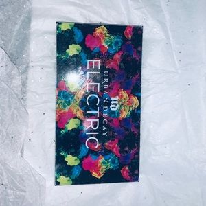 Urban decay electric palette